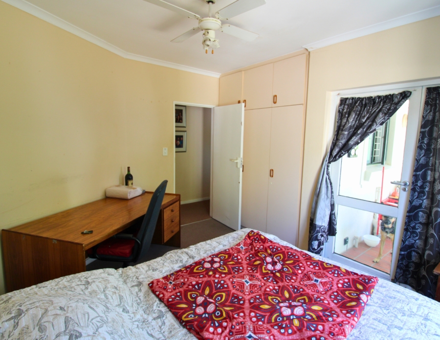 To Let 3 Bedroom Property for Rent in Onder Papegaaiberg Western Cape